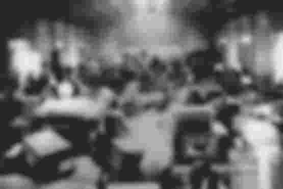 Aduana del puerto de Buenos Aires. Inmigrantes en revisión aduanera de equipajes