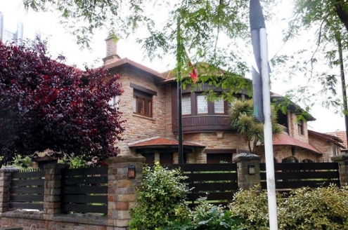 Fachada del Consulado Italiano en Mar del Plata: Falucho 1416